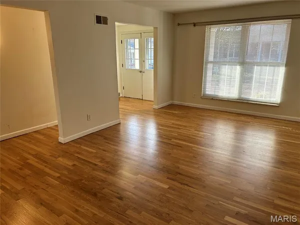 $2,650 | 11011 Fawnhaven Drive, St. Louis, MO 63126