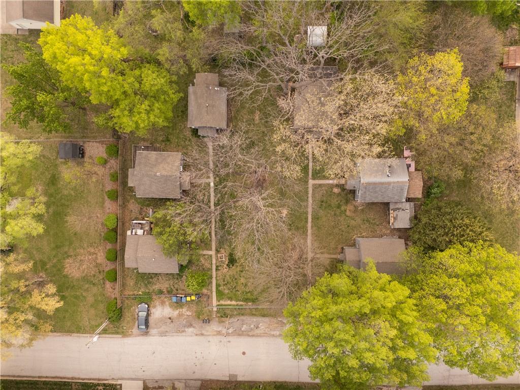 1622 1/2 South Hedges Avenue, Unit 1 2 3 4 5 6 Independence, MO 64052 - Photo 2 of 27