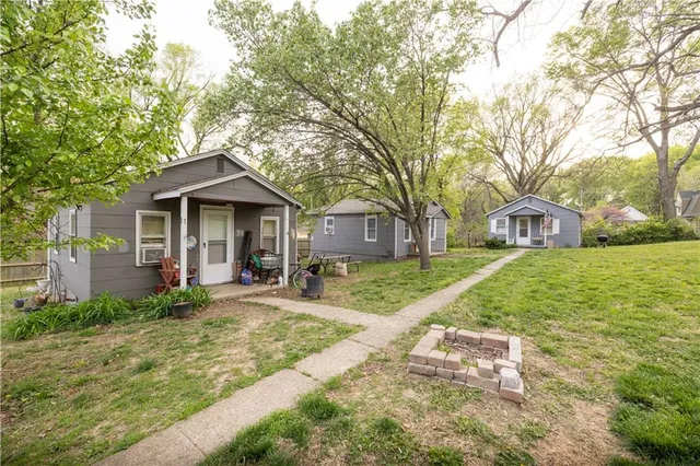 $365,000 | 1622 1/2 South Hedges Avenue, Unit 1 2 3 4 5 6, Independence, MO 64052