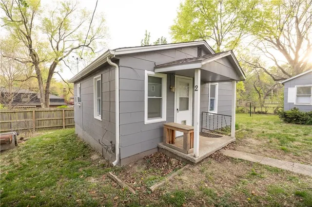 $365,000 | 1622 1/2 South Hedges Avenue, Unit 1 2 3 4 5 6, Independence, MO 64052