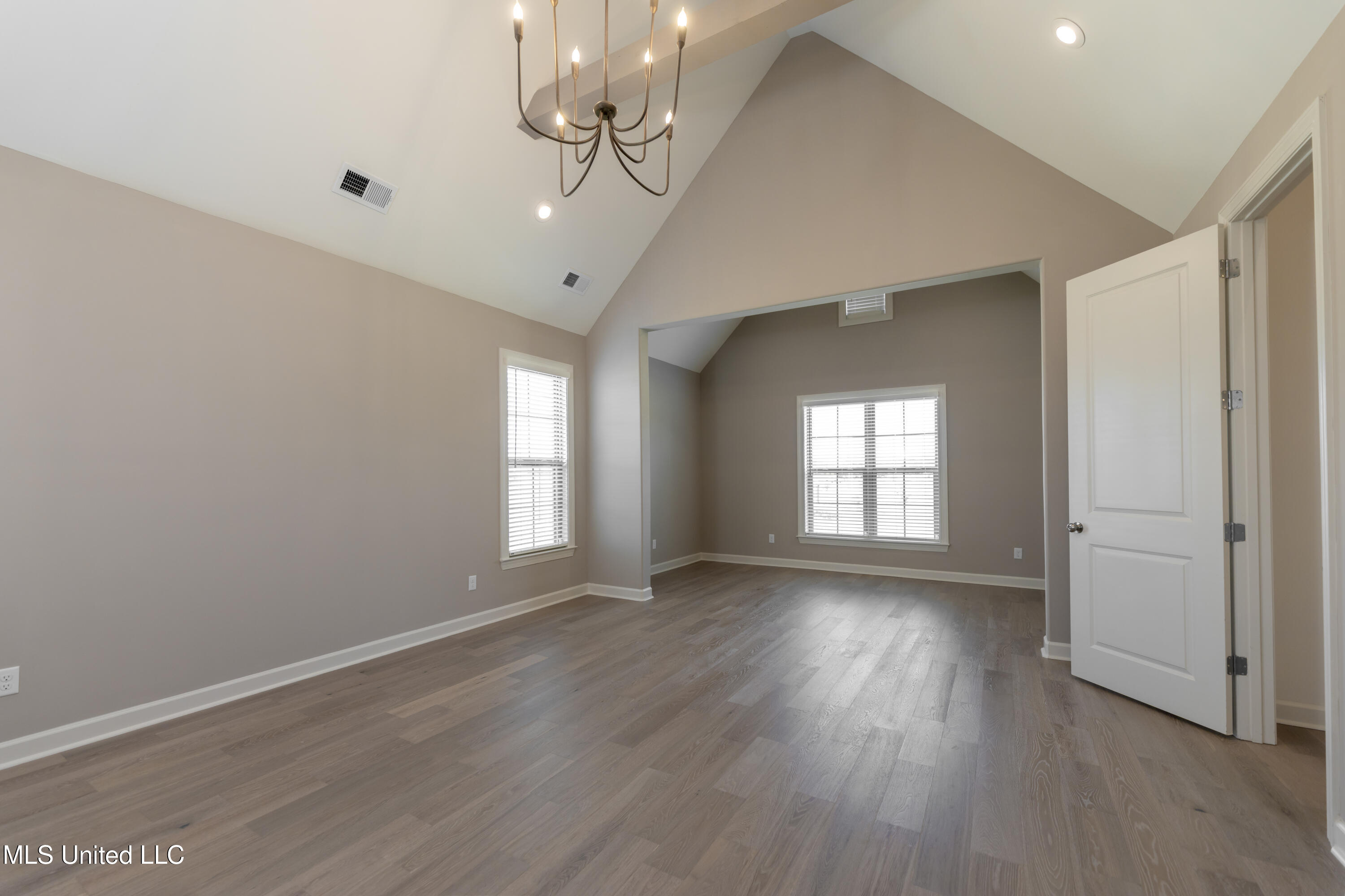 7019 Scarlett Street Olive Branch, MS 38654 - Photo 12 of 32 Primary Bedroom Sitting Area