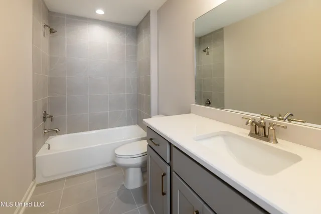 $669,900 | 7019 Scarlett Street, Olive Branch, MS 38654