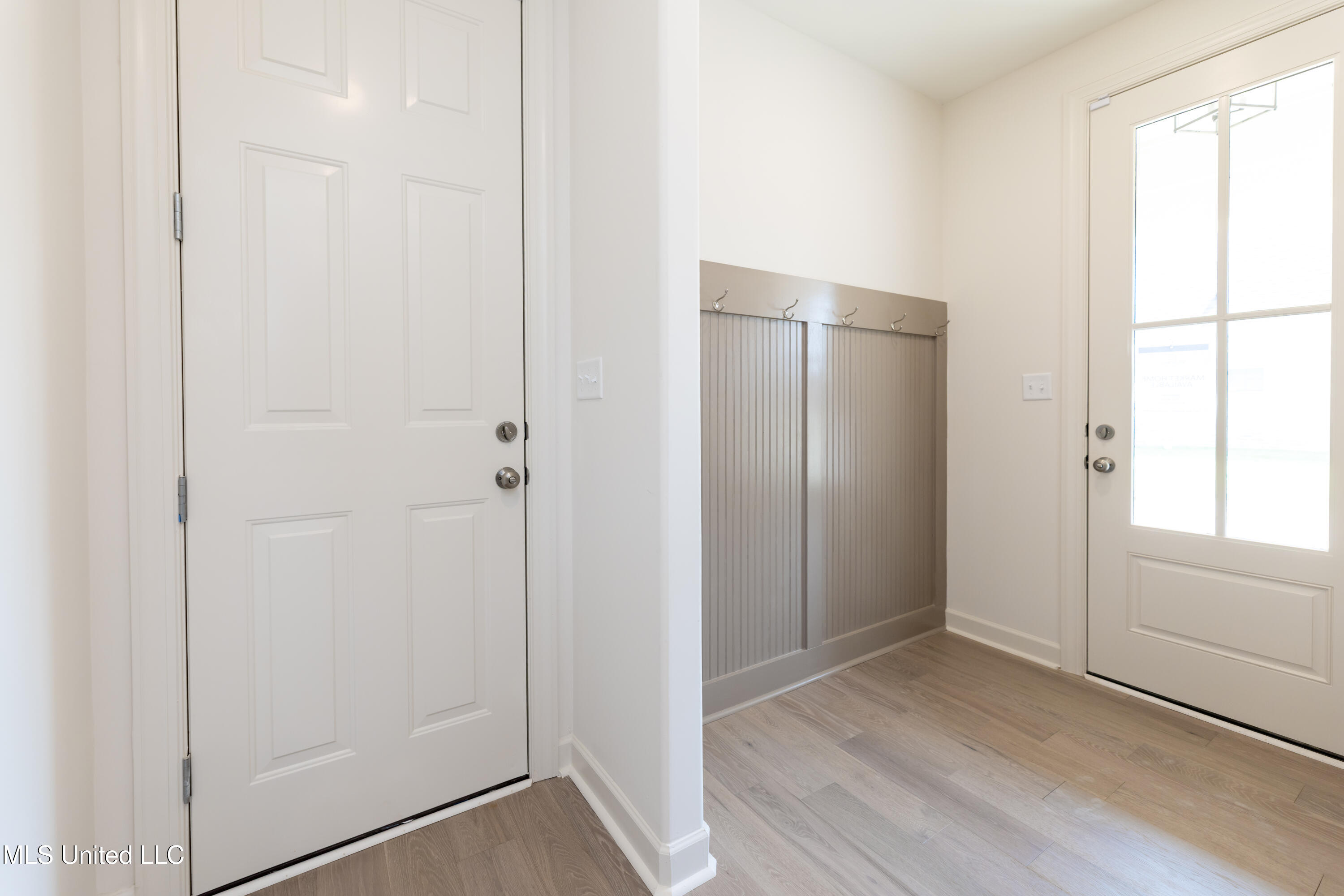 7019 Scarlett Street Olive Branch, MS 38654 - Photo 26 of 32 Lockers at Garage Entry