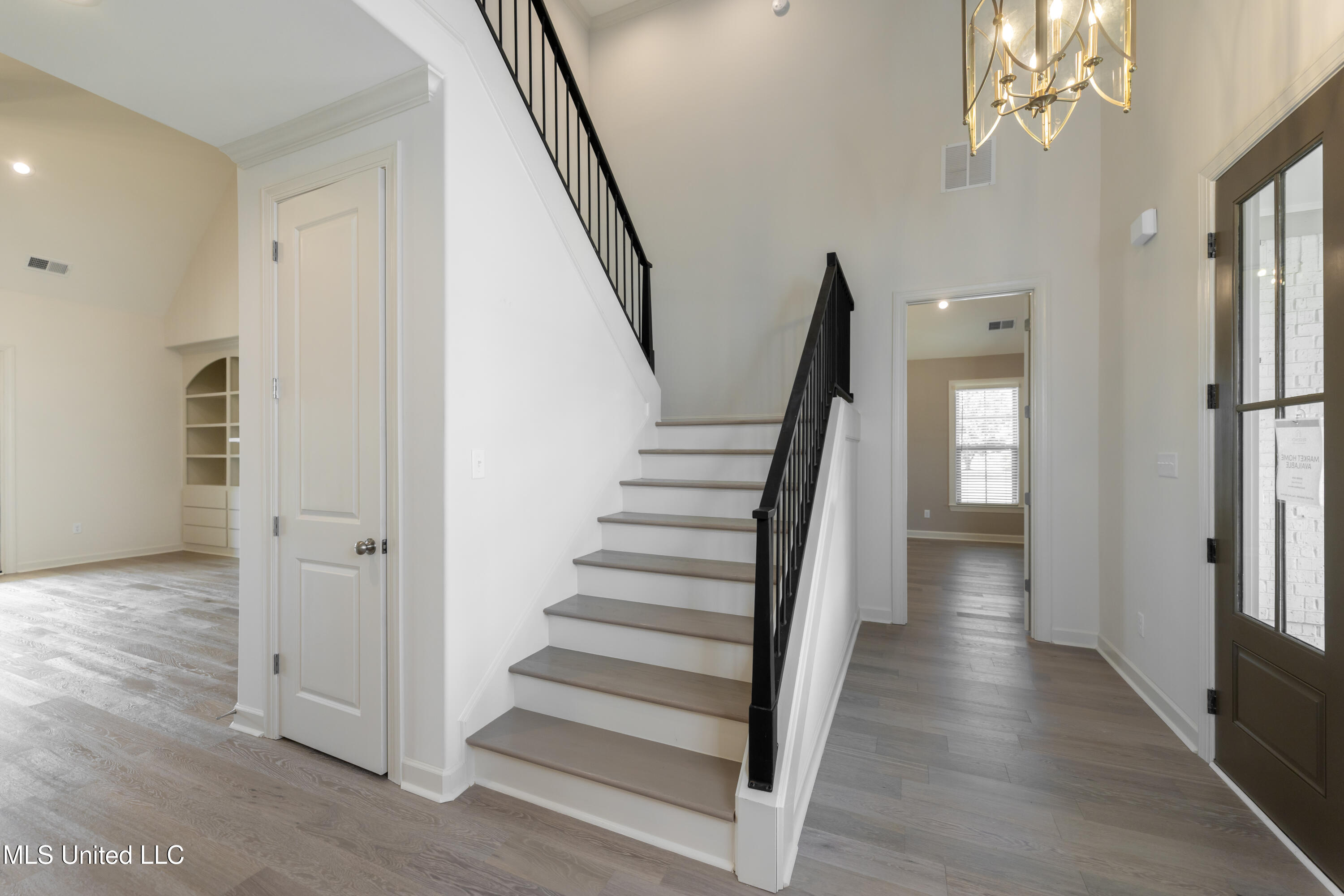 7019 Scarlett Street Olive Branch, MS 38654 - Photo 4 of 32 Stairs with Wrought Iron Railing
