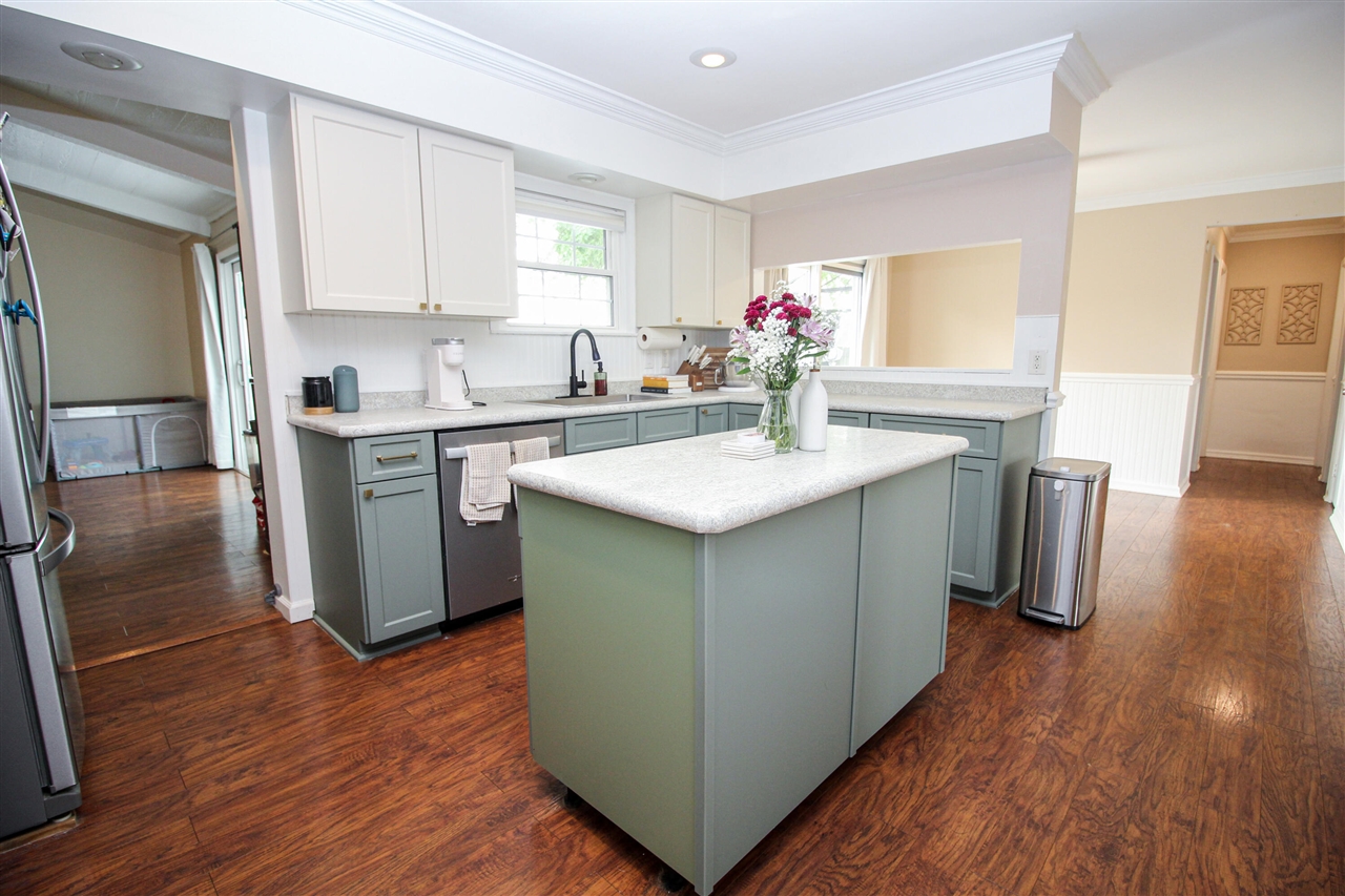 10577 South Sprinkle Road Vicksburg, MI 49097 - Photo 7 of 44 Gallery Image 7