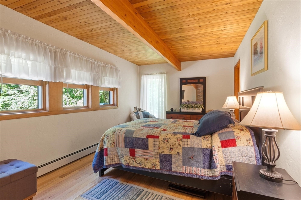 112 Elm Street Auburn, MA 01501 - Photo 25 of 42