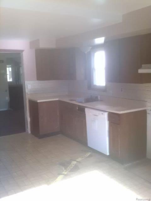 1815 Henry Ruff Road Garden City, MI 48135 - Photo 3 of 7 hr kit.jpg
