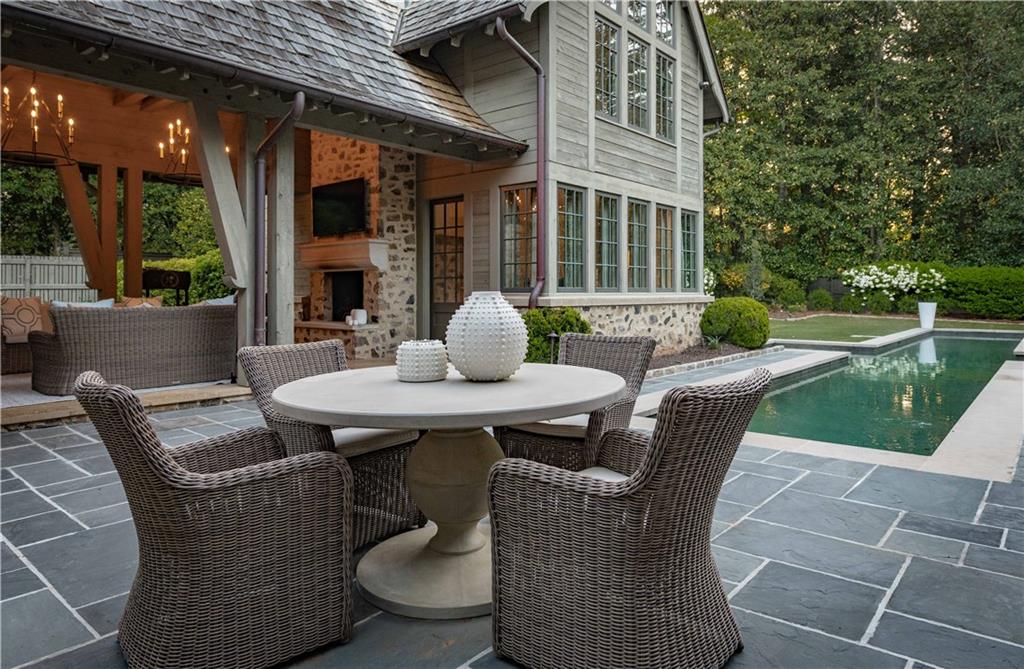 2979 Ridgewood Road Northwest Atlanta, GA 30327 - Photo 36 of 43