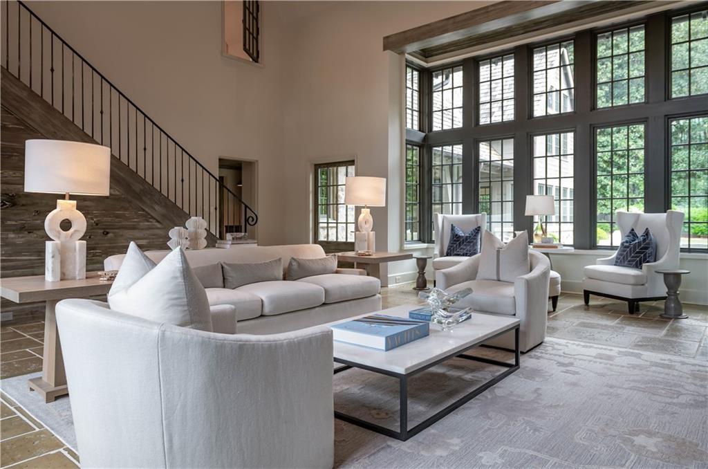 2979 Ridgewood Road Northwest Atlanta, GA 30327 - Photo 4 of 43