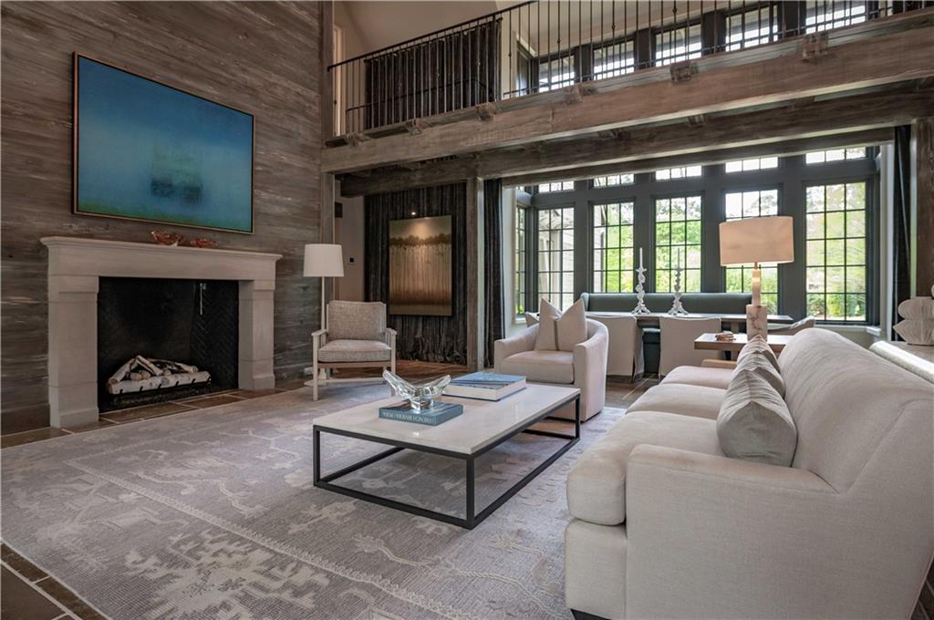 2979 Ridgewood Road Northwest Atlanta, GA 30327 - Photo 9 of 43