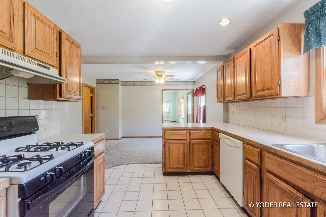 10986 Hall Road Ravenna, MI 49451 - Photo 3 of 42 yre-3