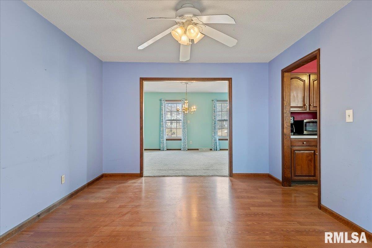 3116 Kensington Drive Springfield, IL 62702 - Photo 11 of 49