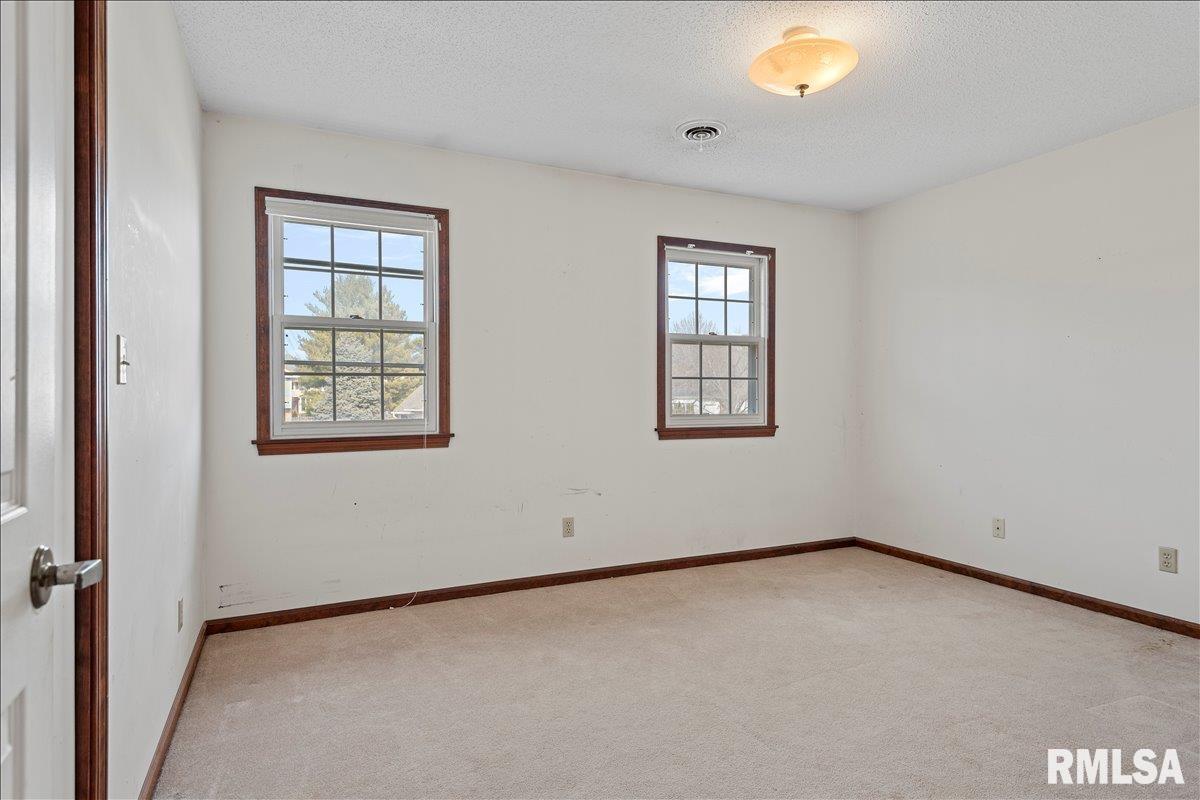 3116 Kensington Drive Springfield, IL 62702 - Photo 36 of 49