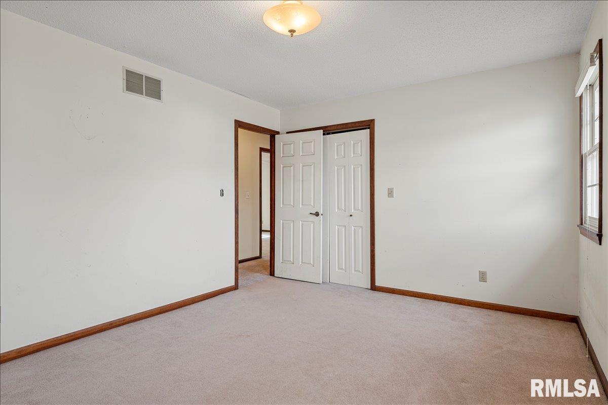 3116 Kensington Drive Springfield, IL 62702 - Photo 37 of 49