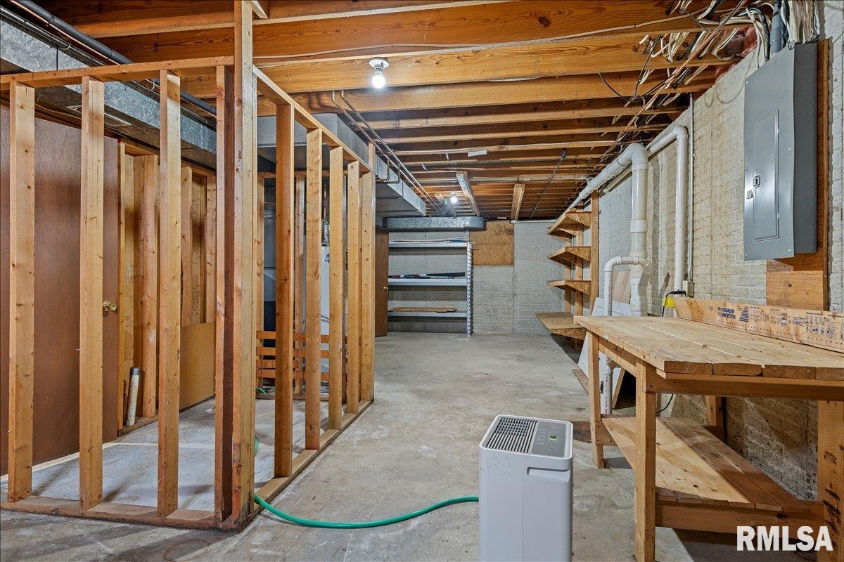 3116 Kensington Drive Springfield, IL 62702 - Photo 42 of 49