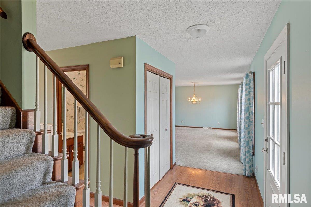 3116 Kensington Drive Springfield, IL 62702 - Photo 5 of 49