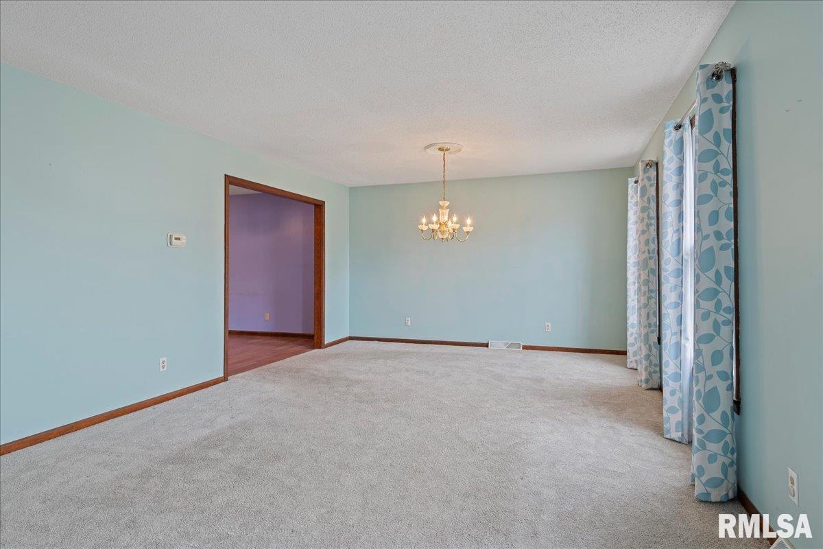 3116 Kensington Drive Springfield, IL 62702 - Photo 6 of 49