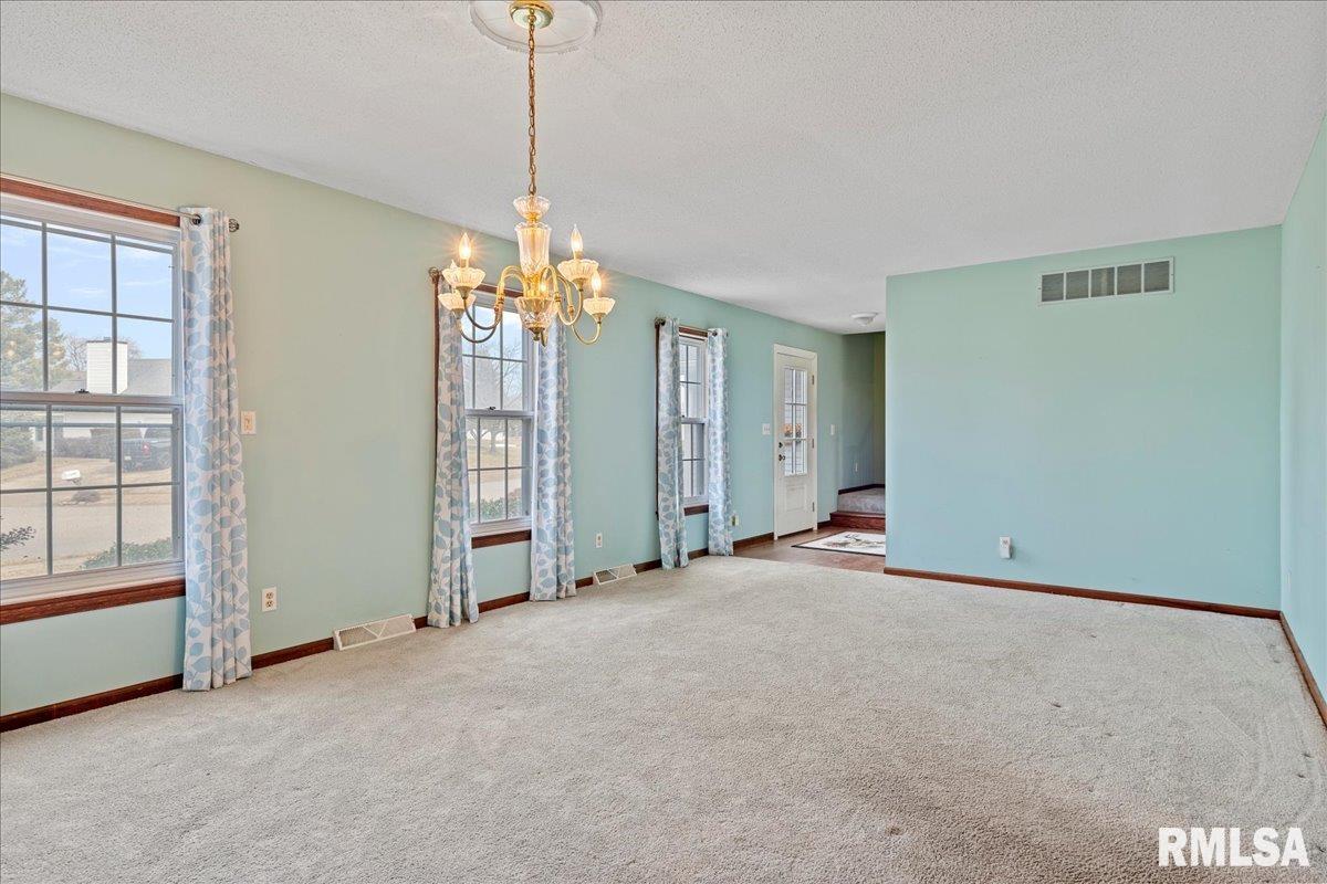 3116 Kensington Drive Springfield, IL 62702 - Photo 8 of 49