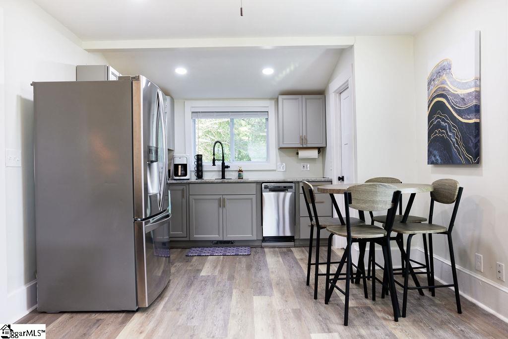4 Lindberg Avenue Greenville, SC 29601 - Photo 14 of 36