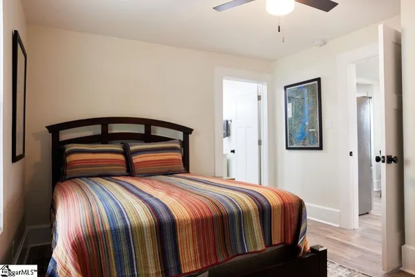 $2,175 | 4 Lindberg Avenue, Greenville, SC 29601