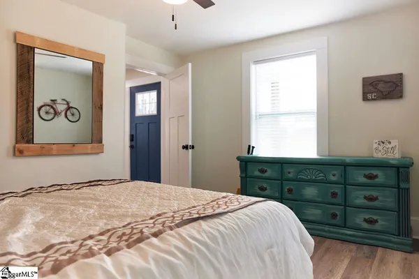 $2,175 | 4 Lindberg Avenue, Greenville, SC 29601