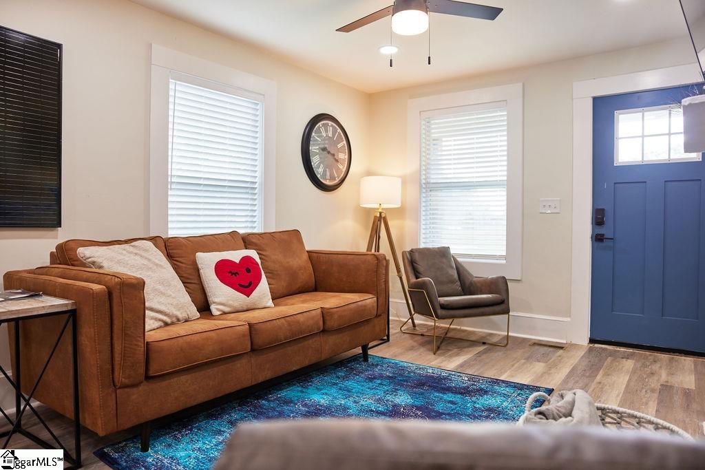 4 Lindberg Avenue Greenville, SC 29601 - Photo 7 of 36