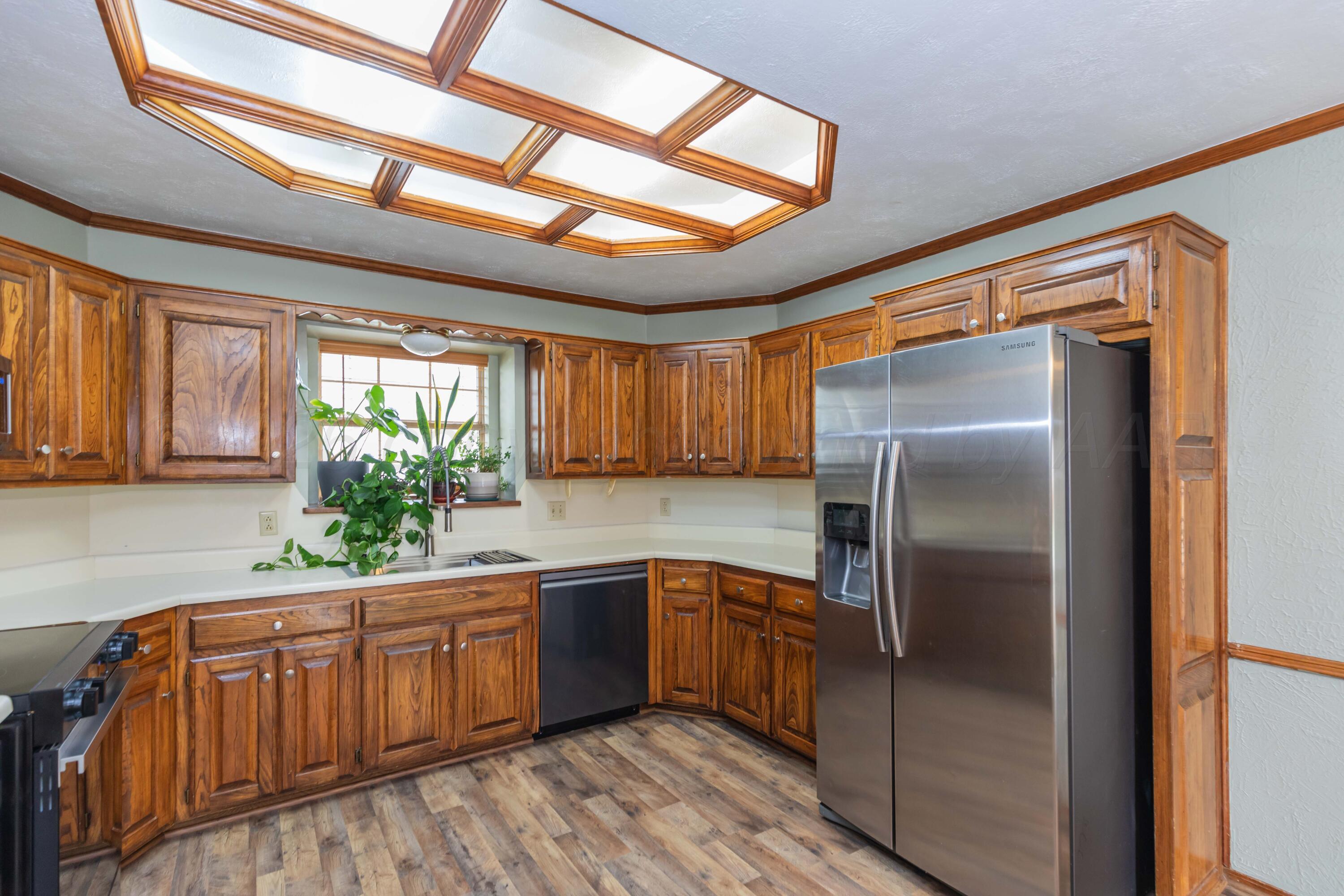4206 Relatta Avenue Amarillo, TX 79110 - Photo 7 of 40 KITCHEN VIEW 2