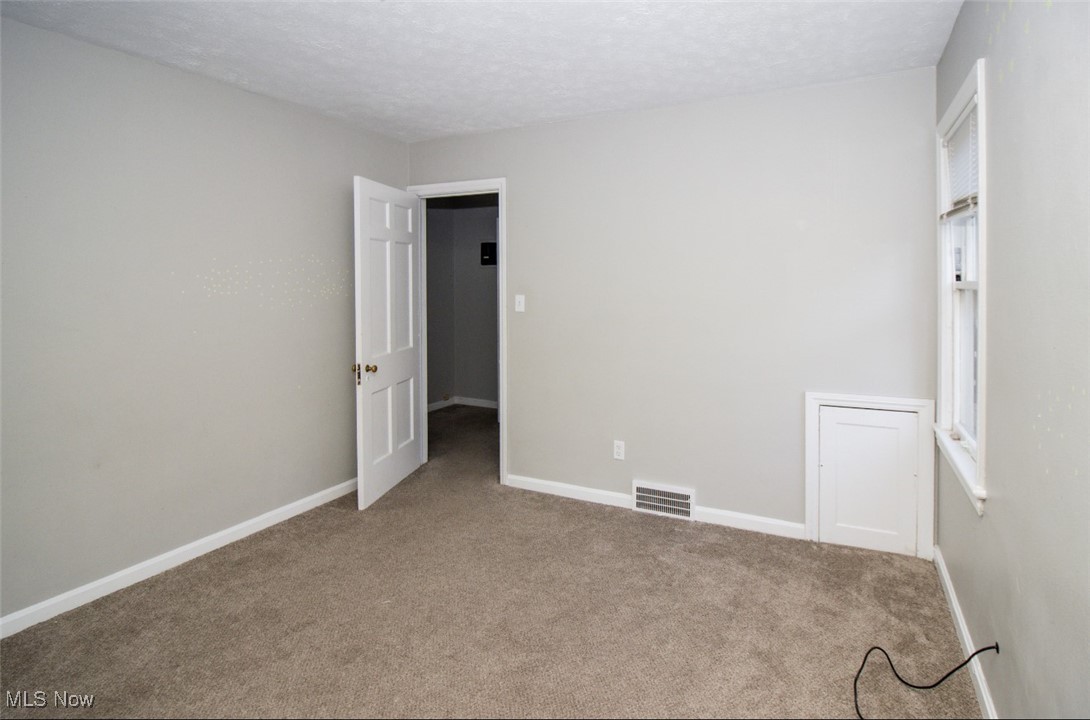2359 Ashurst Road Cleveland, OH 44118 - Photo 33 of 48
