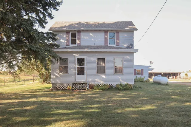 $425,000 | 20482 Rennick Road, Shullsburg, WI 53586