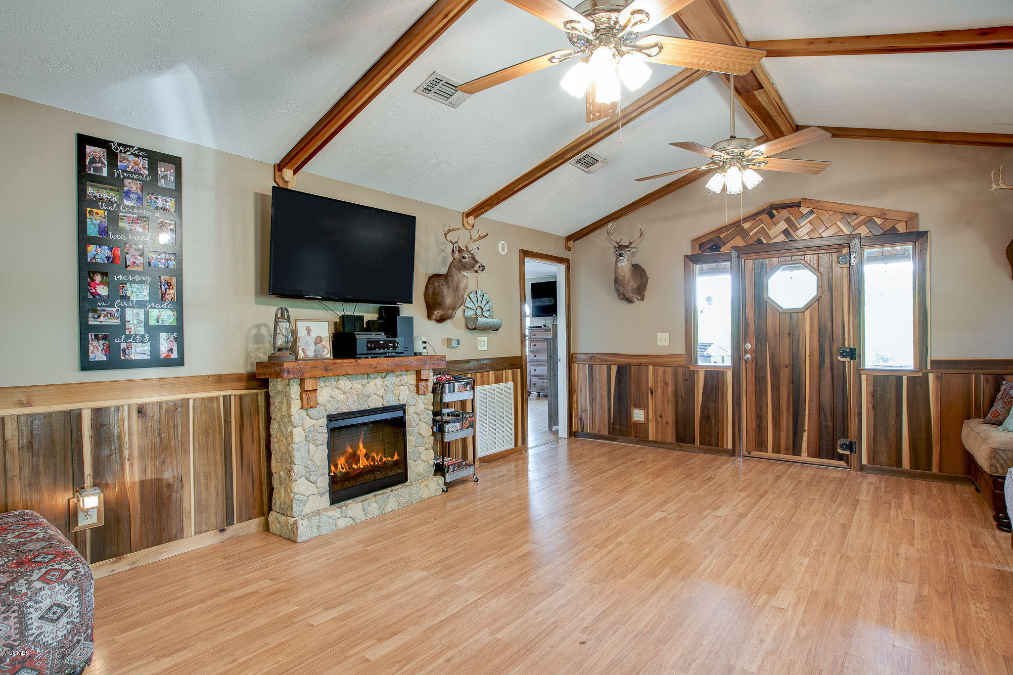 528 Bobs Landing Road Lucedale, MS 39452 - Photo 33 of 51 Great Room View 1