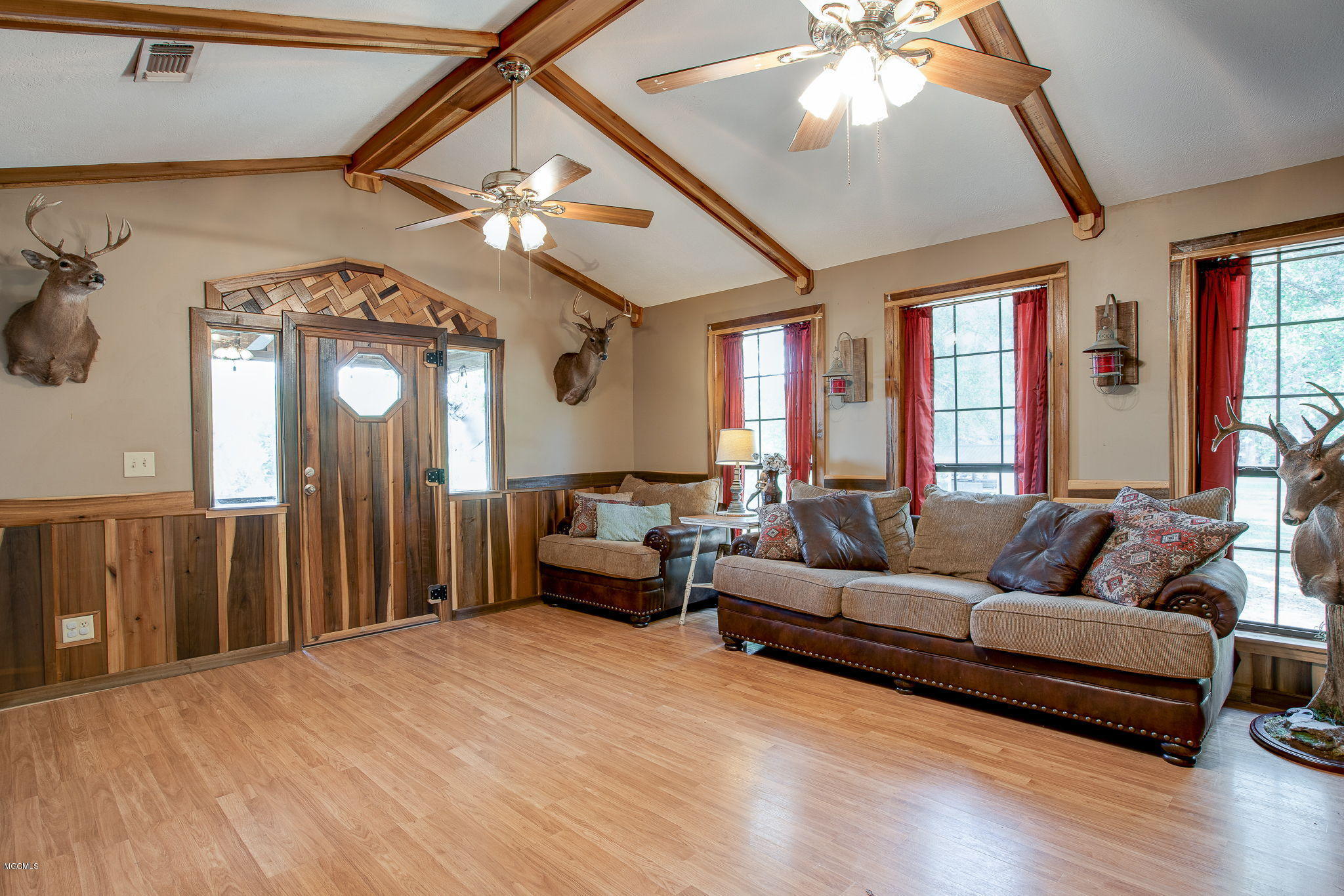 528 Bobs Landing Road Lucedale, MS 39452 - Photo 36 of 51 Great Room View 4