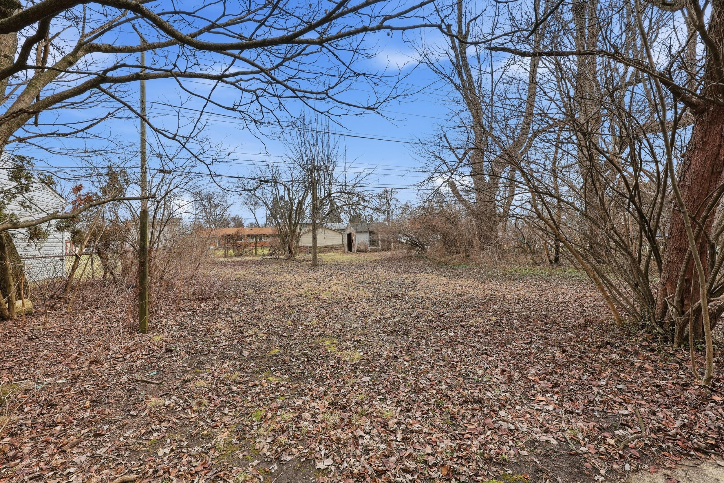 1485 Norma Road Columbus, OH 43229 - Photo 26 of 31 Large Fenced Yard