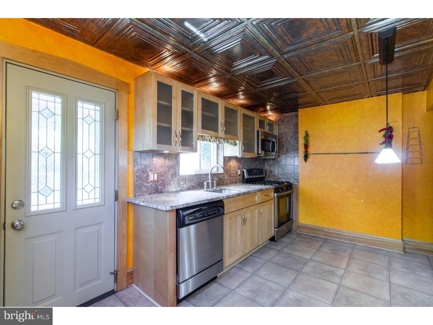 343 Locust Road Abington, PA 19038 - Photo 13 of 25 Kitchen