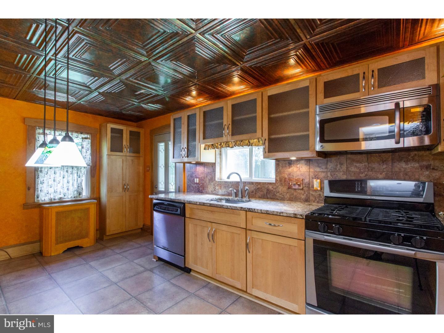 343 Locust Road Abington, PA 19038 - Photo 14 of 25 Kitchen