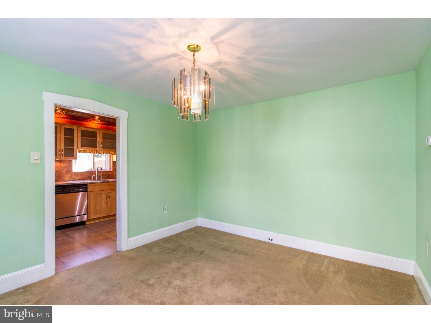 343 Locust Road Abington, PA 19038 - Photo 8 of 25 Gallery Image 8