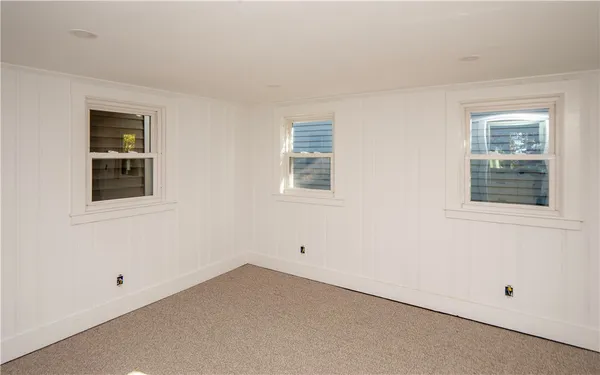 $3,600 | 8 Pleasant Street, Unit 1, Newport, RI 02840