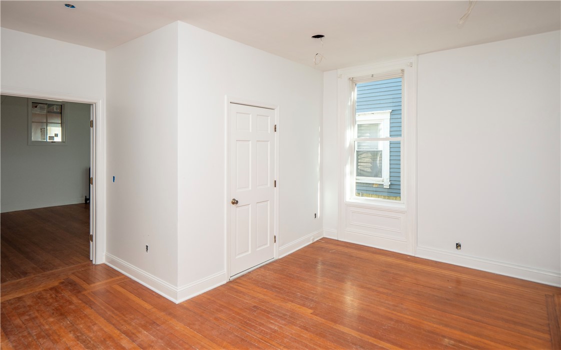 8 Pleasant Street, Unit 1 Newport, RI 02840 - Photo 18 of 38