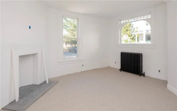 $3,600 | 8 Pleasant Street, Unit 1, Newport, RI 02840