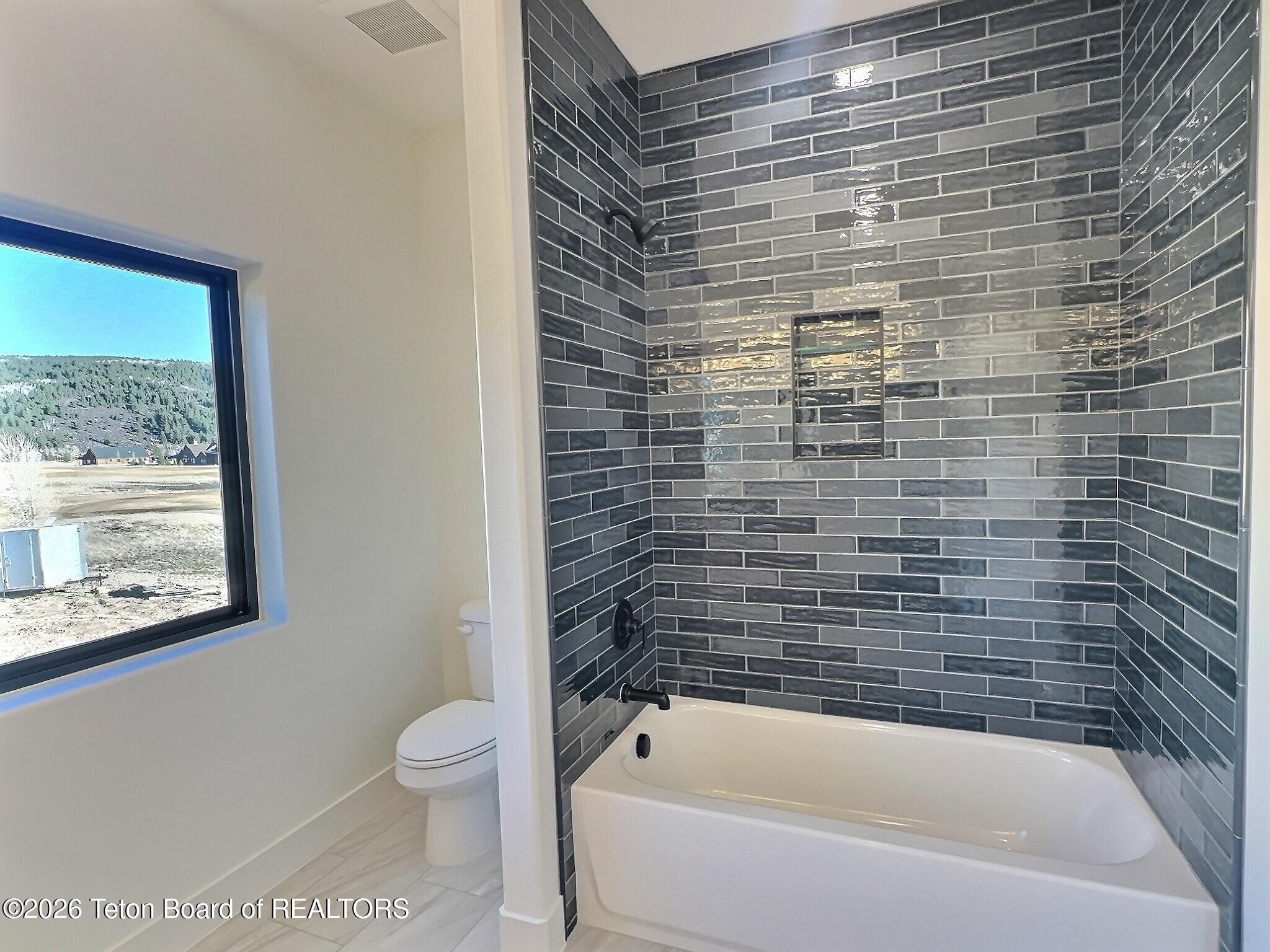 371 Desert Fox Lane Victor, ID 83455 - Photo 44 of 46 upstairs guest bath 3