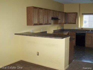 10846 Pardee Road, Unit 62 Taylor, MI 48180 - Photo 10 of 21 Snack Bar.jpg