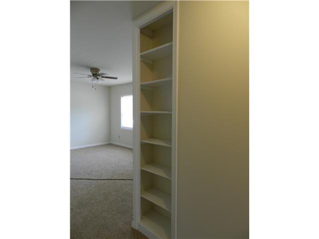 1581 Roberts Road Franklin, IN 46131 - Photo 4 of 24 Gallery Image 4