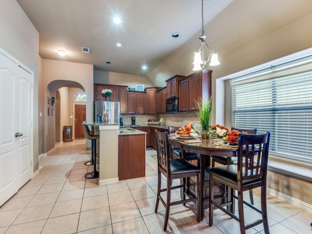 210 Dancing Light Lane Red Oak, TX 75154 - Photo 6 of 20