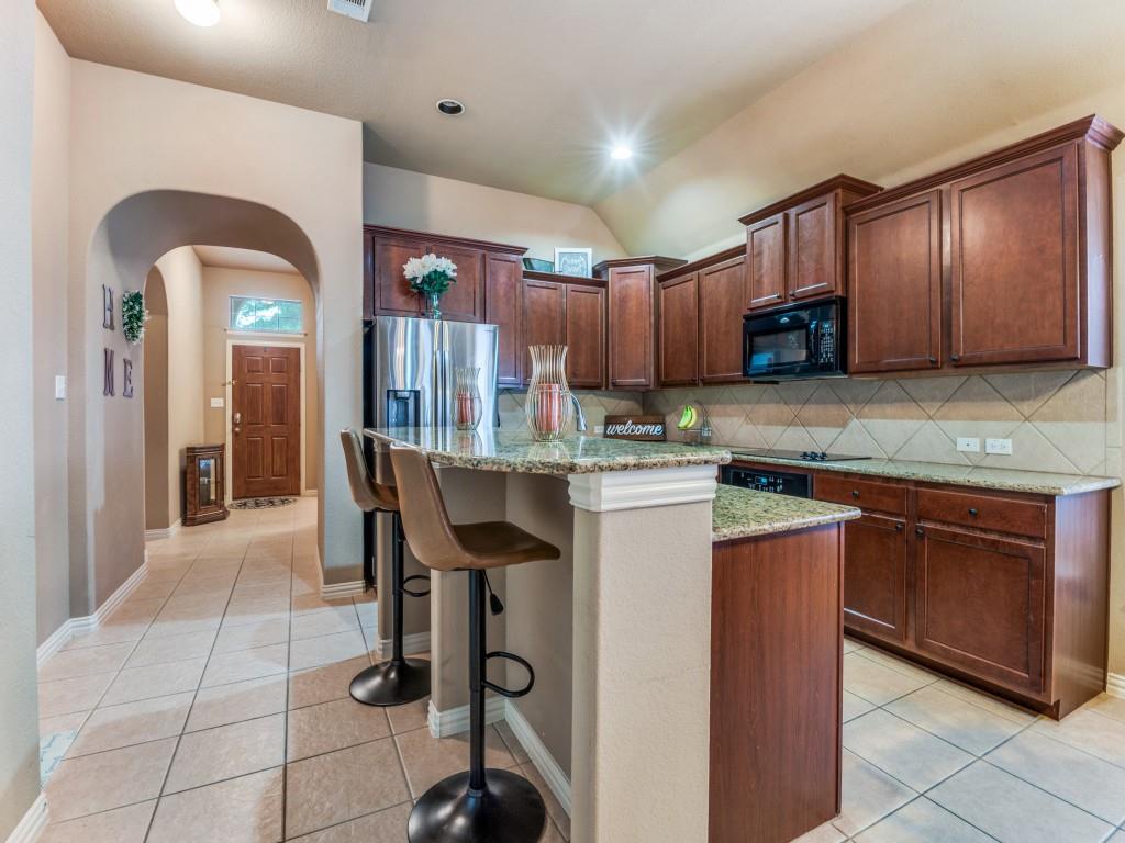 210 Dancing Light Lane Red Oak, TX 75154 - Photo 9 of 20