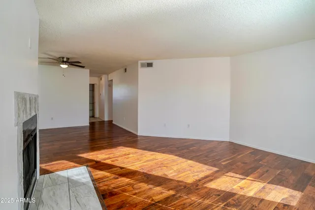 $1,490 | 11640 North 51st Avenue, Unit 250, Glendale, AZ 85304