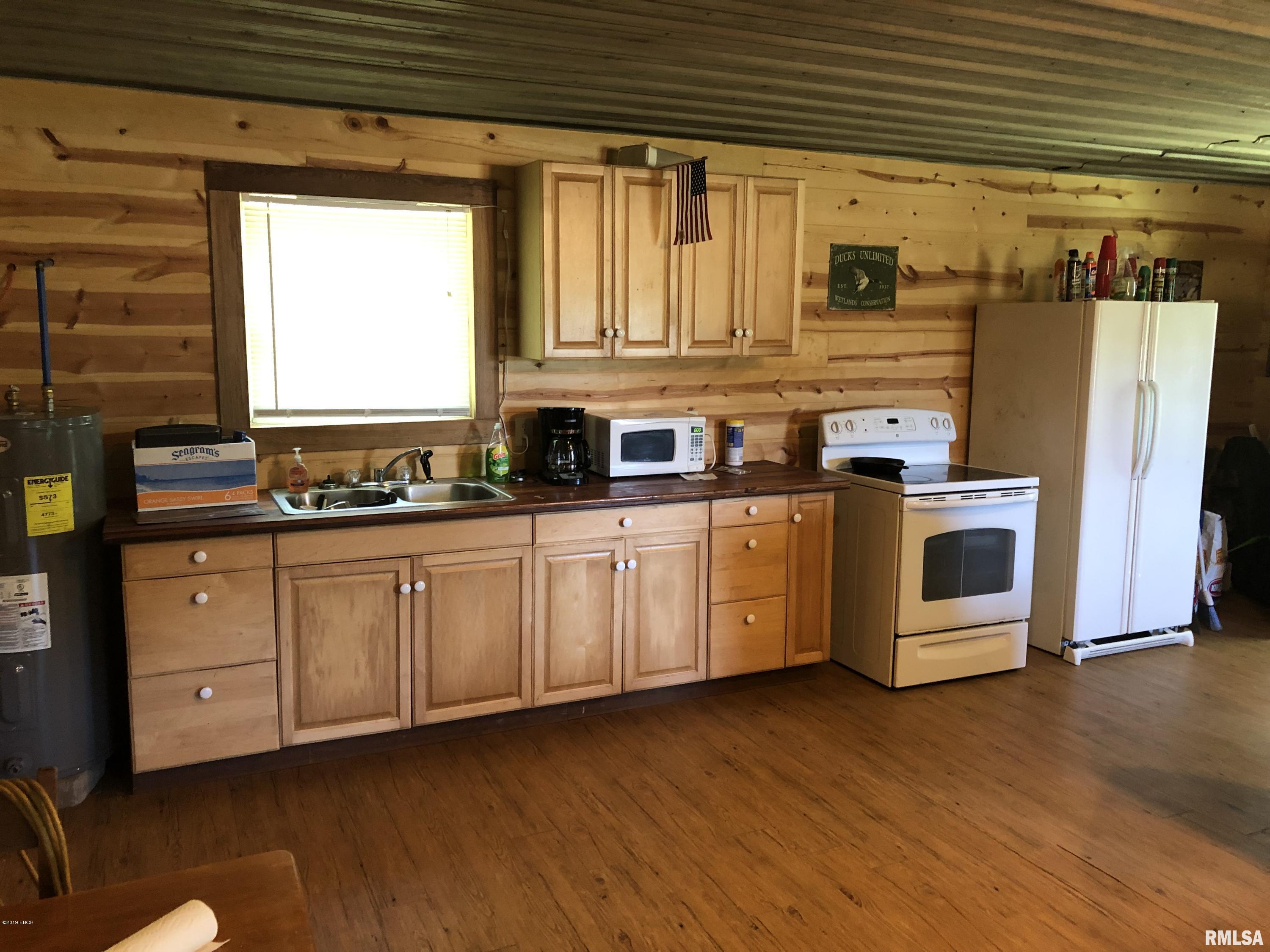 11673 Wilson Road Benton, IL 62812 - Photo 7 of 22