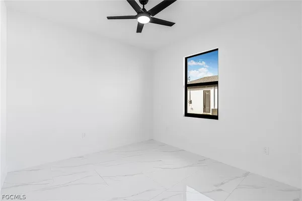 $2,500 | 3604 29th Street Southwest, Lehigh Acres, FL 33976