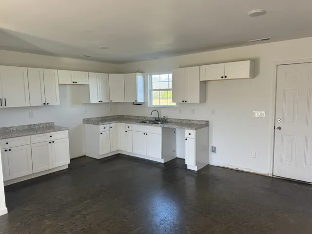 $1,600 | 3702 Mealer Road, Unit A, Chapel Hill, TN 37034