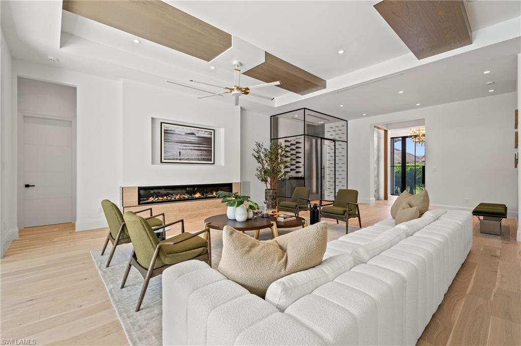 508 Neapolitan Lane Naples, FL 34103 - Photo 20 of 43