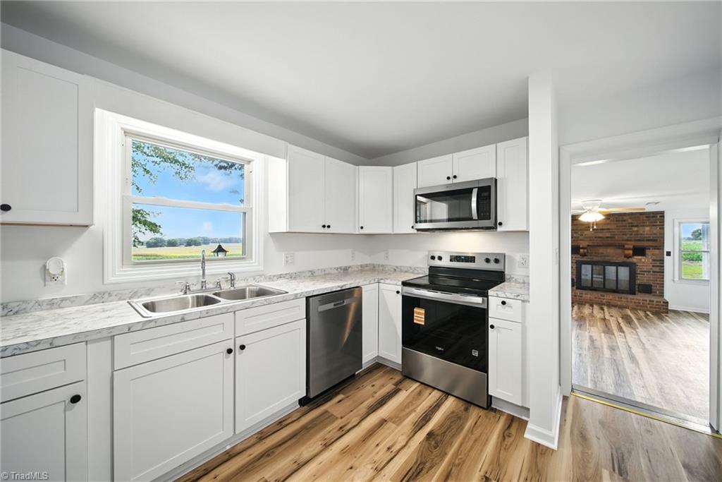 856 Haynes Road Elkin, NC 28621 - Photo 13 of 28