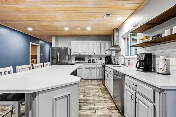 $599,999 | 109 Arkansas Street, Pottsboro, TX 75076